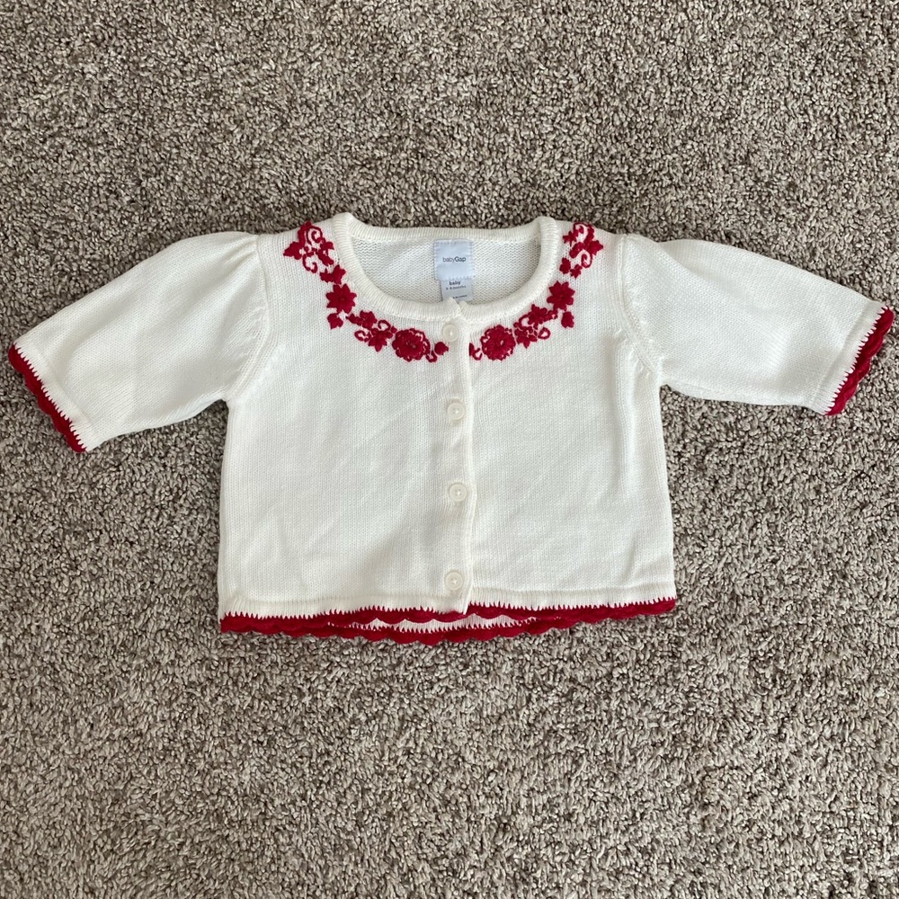 Gap baby girls sweater cardigan 3-6 months